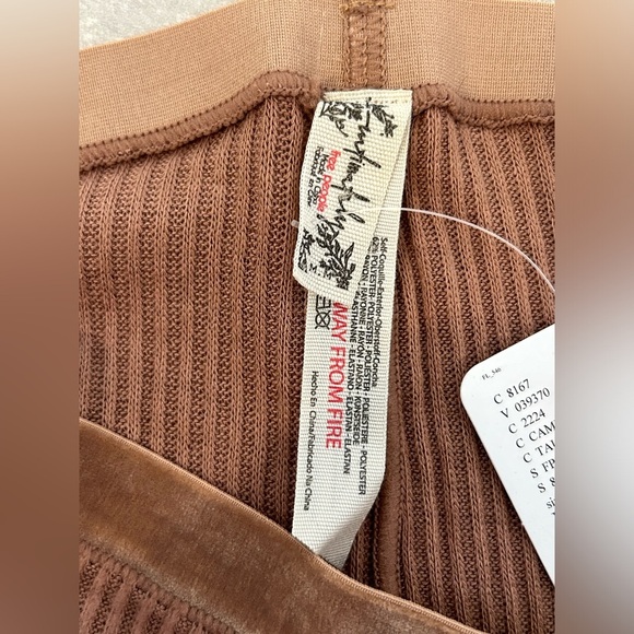 NWT Free People Luxe Life Leggings Size - Medium - Picture 6 of 12